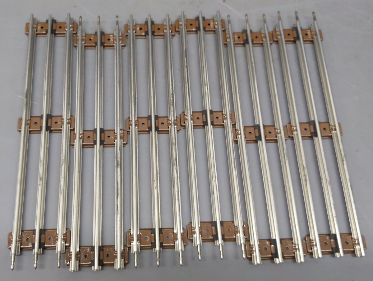 Lionel 6-65038 O-27 Tubular Straight Track Sections (100) VG/Box