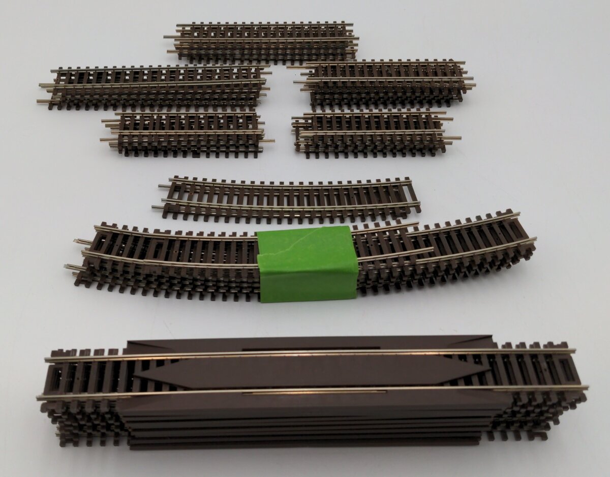 Atlas HO Scale Assorted Straight and Curved Track Sections [40] EX