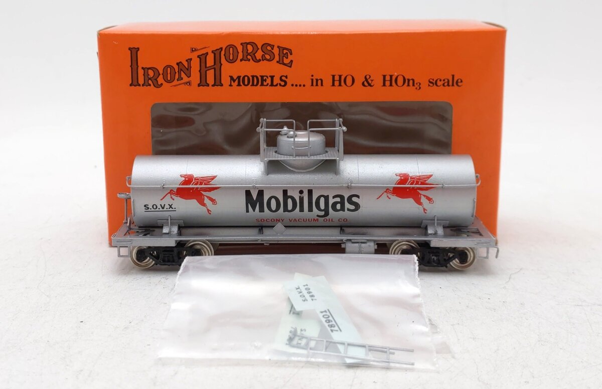 Precision Scale Company 15656 HO Brass Mobilgas 8,000 Gallon Tank Car - Painted LN/Box