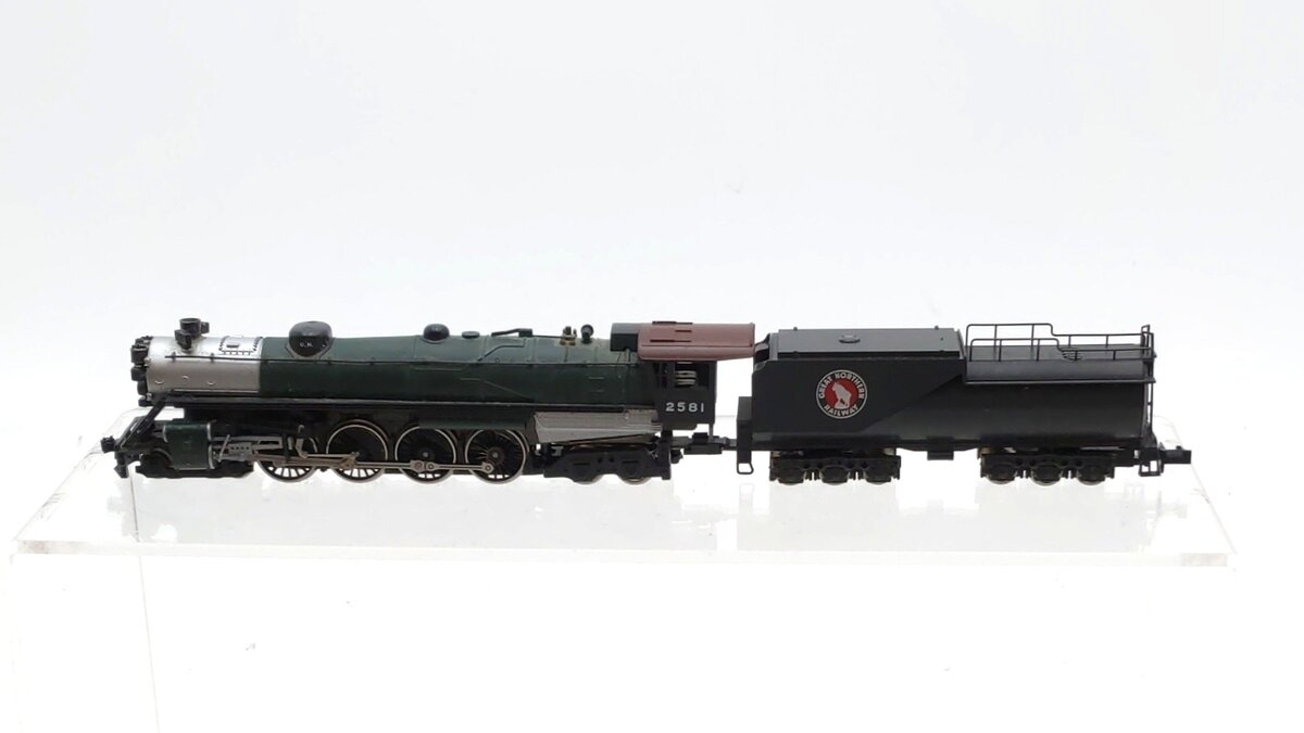 Con-Cor 2581 N Scale Great Northern 4-8-4 Steam Locomotive & Tender LN