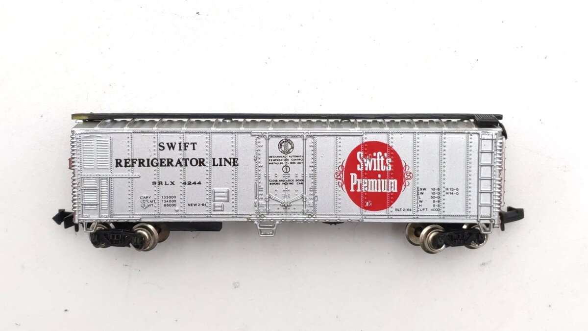 Bachmann 4244 N Scale Swift Premium SRLX 51' Mechanical Steel Reefer LN