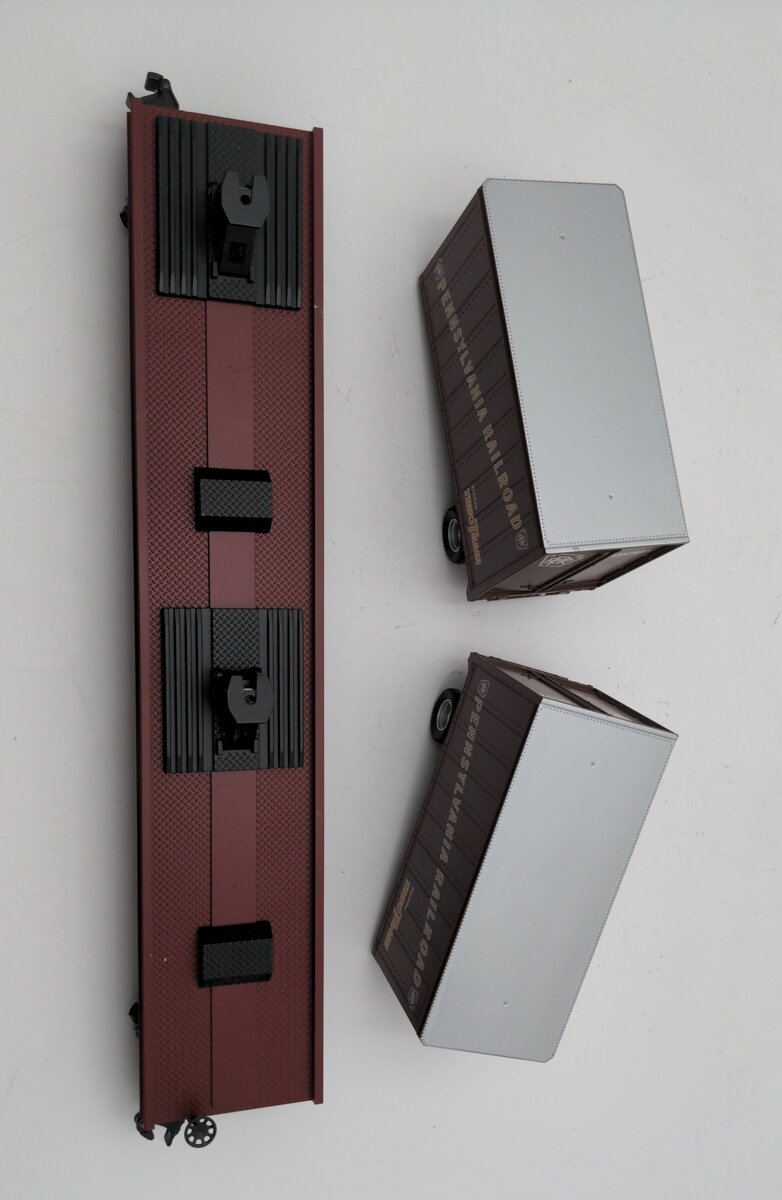 MTH 20-98104 O Gauge Pennsylvania Flatcar #469677 with Pennsylvania Trailers EX/Box