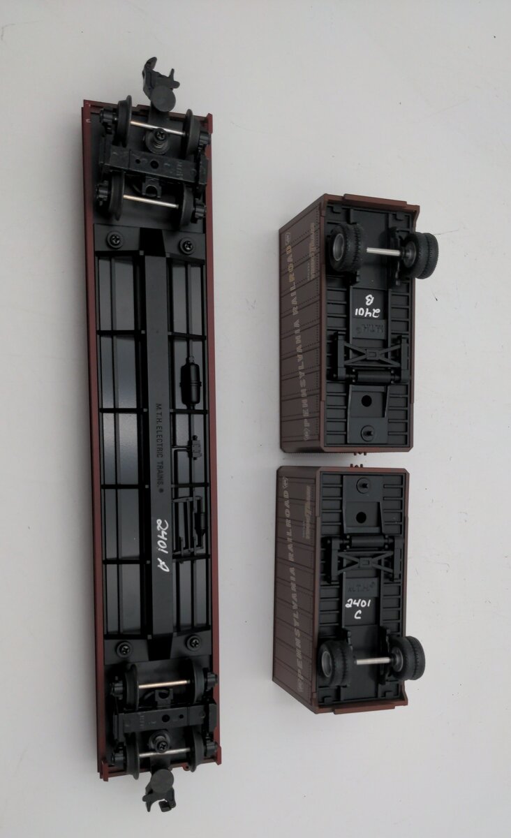 MTH 20-98104 O Gauge Pennsylvania Flatcar #469677 with Pennsylvania Trailers EX/Box