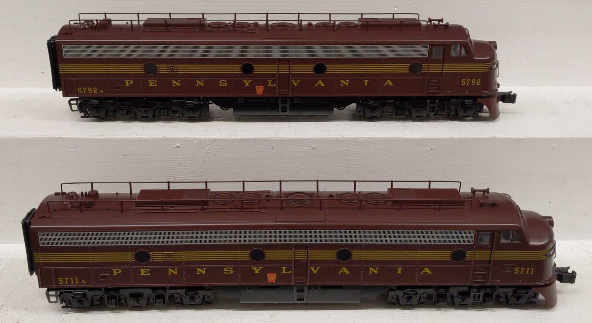 K-Line K-28802 PRR E8 AA Diesel Locomotive Set #5711/5792 with TMCC EX/Box