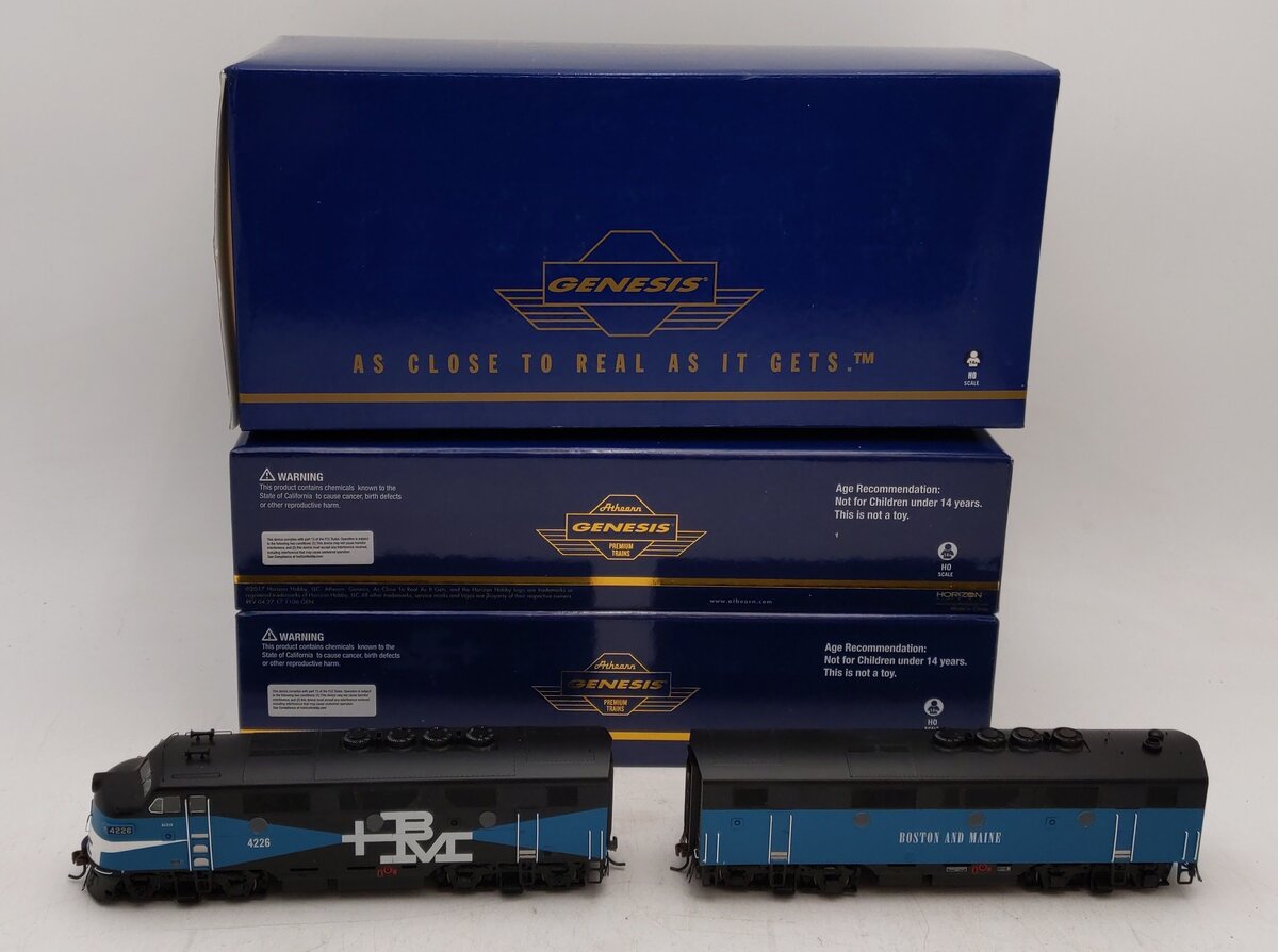 Athearn G22745 HO Boston & Maine/Passenger F2A/F2B Diesel Locomotive #4226/#4226
