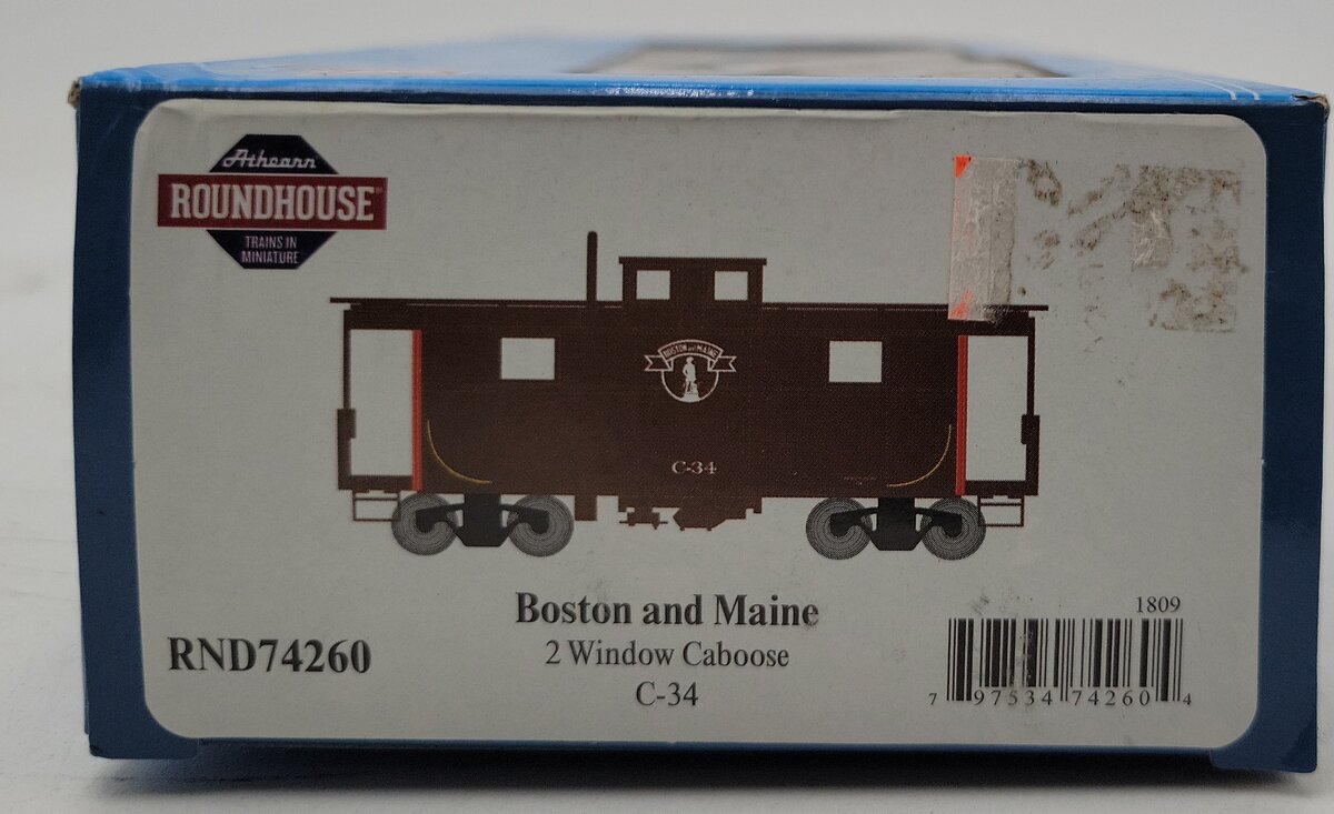 Roundhouse 74260 HO Boston & Maine RTR Eastern 2-Window Caboose #C-34