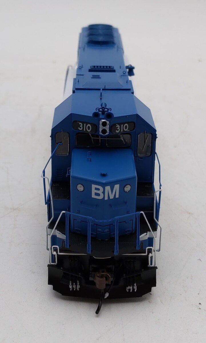 Athearn G65061 HO Scale Boston & Maine GP40-2 Diesel Locomotive #310