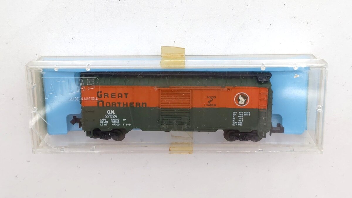 Atlas 2204 N Scale Great Northern 41' Box Car #27024 - Repainted/Box