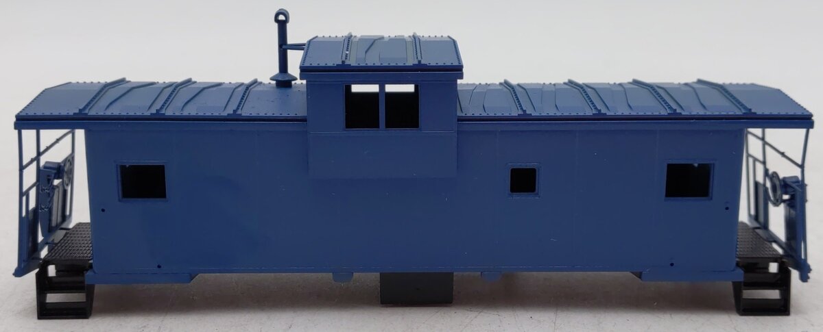 Atlas 1900 HO Undecorated Extended-Vision Caboose EX/Box