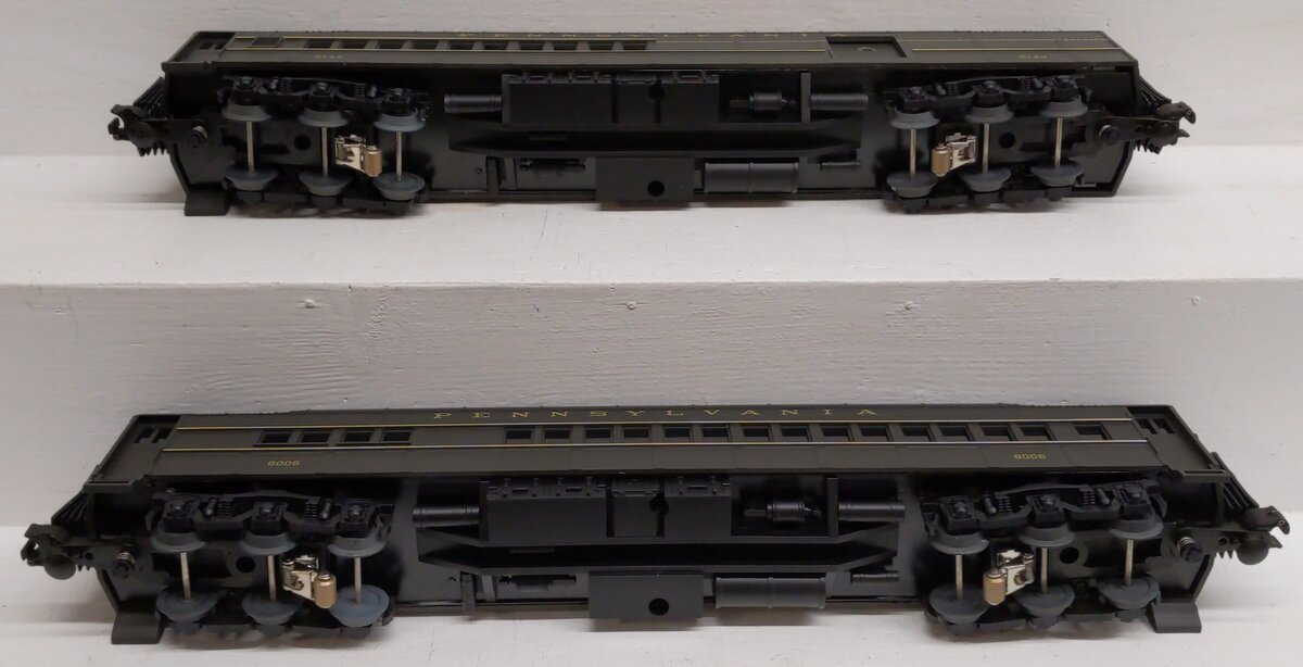 MTH 20-4145 O PRR Green Como 70' Madison Comb/Din Passenger Set (Set of 2) LN/Box