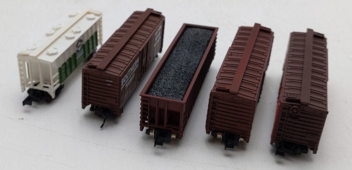 Atlas N Scale Assorted Freight Cars #78932,718819,781710,41011,7 [5] EX/Box