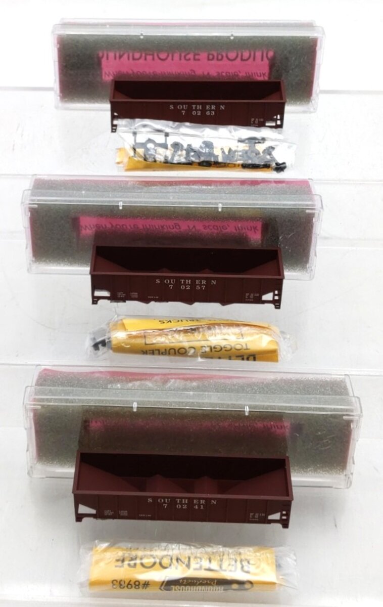 Roundhouse 8603 N Southern 40' 3-Bay Ribbed Sided Hoppers #70263,70257,70241 [3] NIB