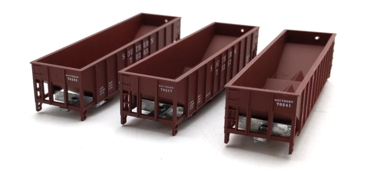 Roundhouse 8603 N Southern 40' 3-Bay Ribbed Sided Hoppers #70263,70257,70241 [3] NIB