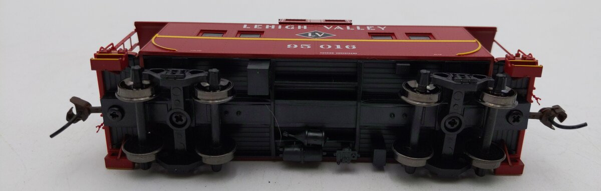 Athearn 74302 HO Scale Lehigh Valley #95016 4-Window Caboose LN/Box