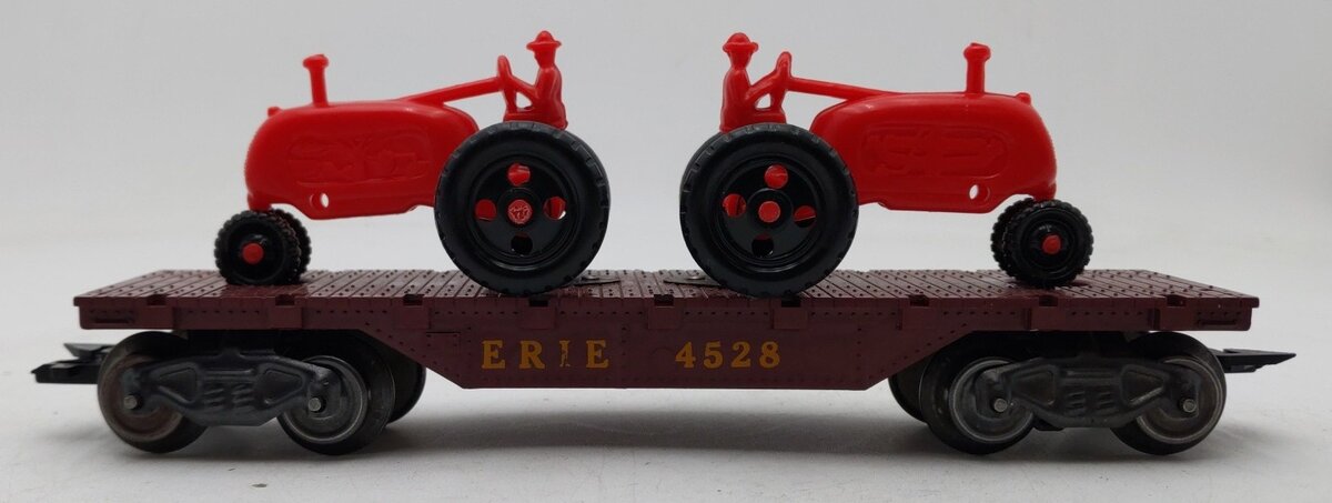 Marx 4528 Vintage O Erie Flatcar with Tractors EX