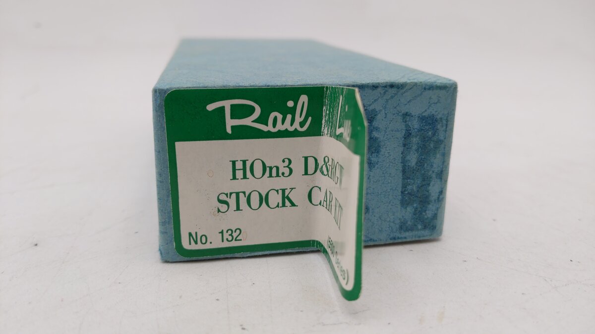 Rail Line 132 HOn3 Denver & Rio Grande Western 30' Stock Car (5500 Series) Kit EX/Box