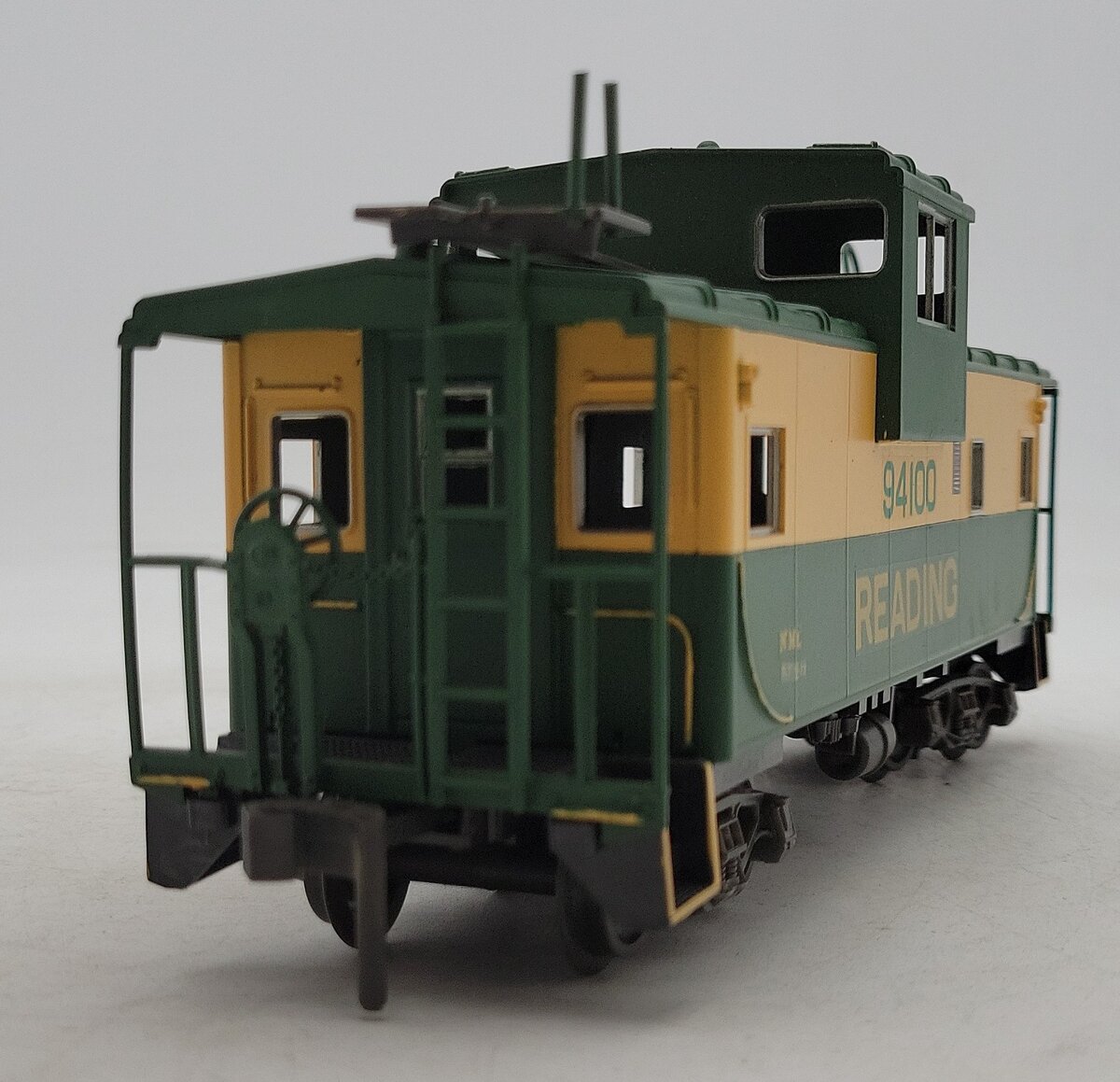 Atlas 6604-4 O Gauge Reading EV Caboose #94100 (3 Rail) EX