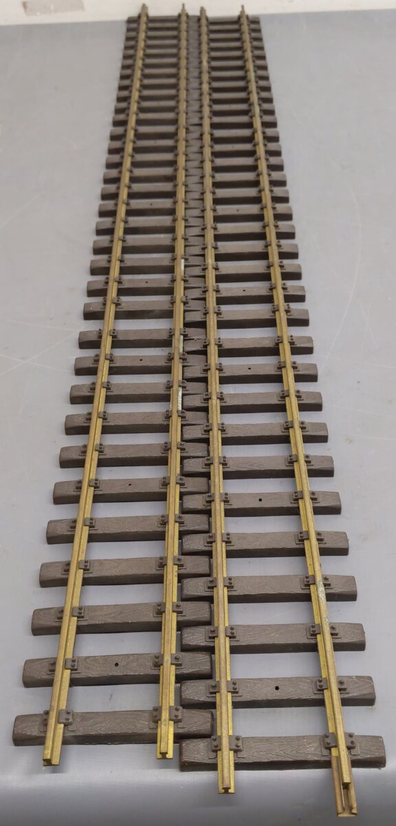 Aristo-Craft 11070 Euro Brass 3' Straight Track VG