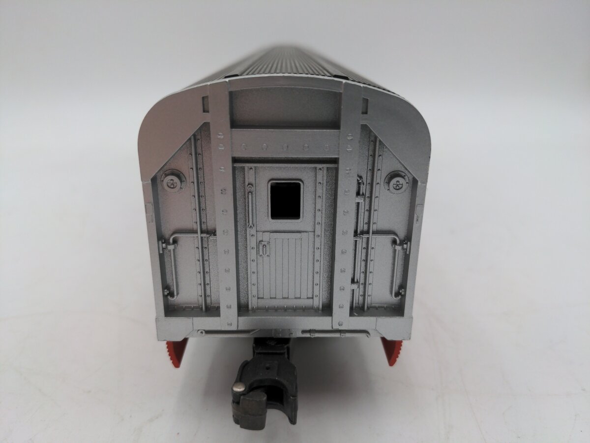 Lionel 6-9592 O Gauge Southern Pacific Daylight Aluminum Passenger Car EX/Box
