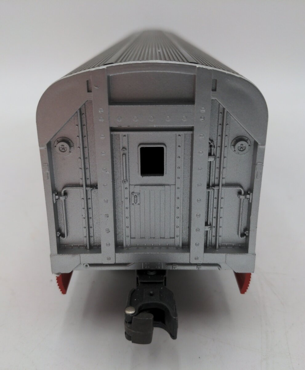 Lionel 6-9589 O Gauge Southern Pacific Daylight Aluminum Baggage Car EX/Box