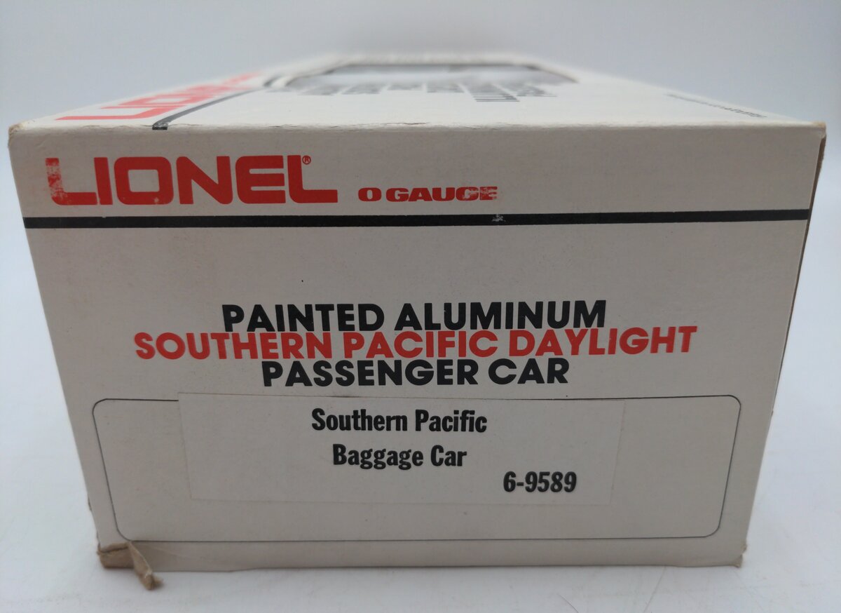 Lionel 6-9589 O Gauge Southern Pacific Daylight Aluminum Baggage Car EX/Box