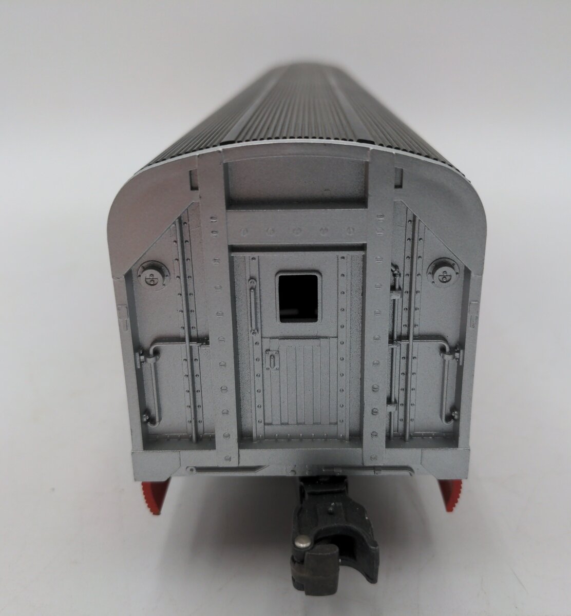 Lionel 6-9589 O Gauge Southern Pacific Daylight Aluminum Baggage Car EX/Box