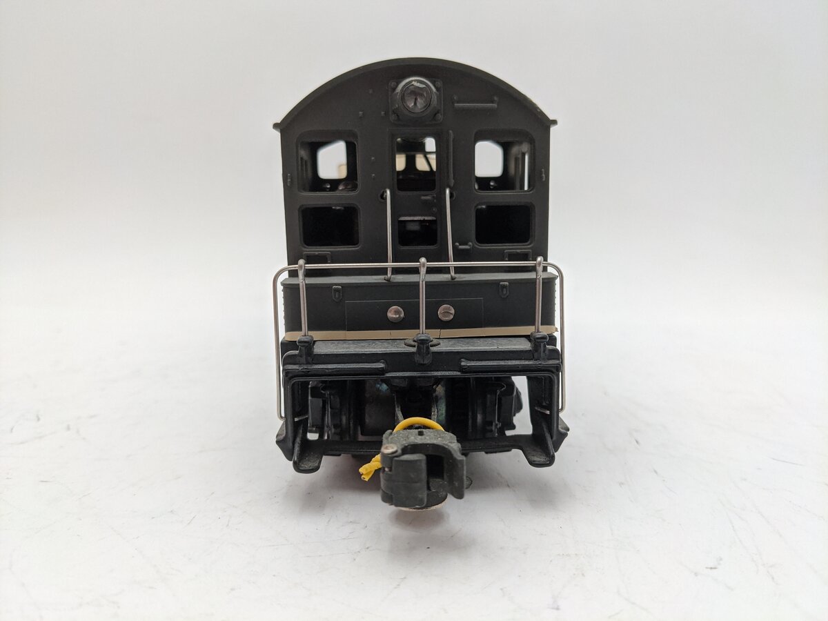Lionel 6-18501 O Gauge Western Maryland NW2 Powered Diesel Locomotive #8501 EX/Box