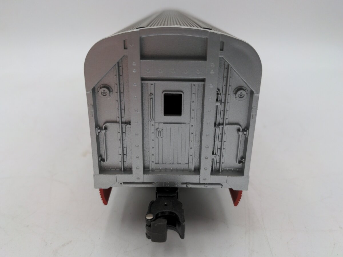 Lionel 6-9591 O Gauge Southern Pacific Daylight Aluminum Passenger Car EX/Box
