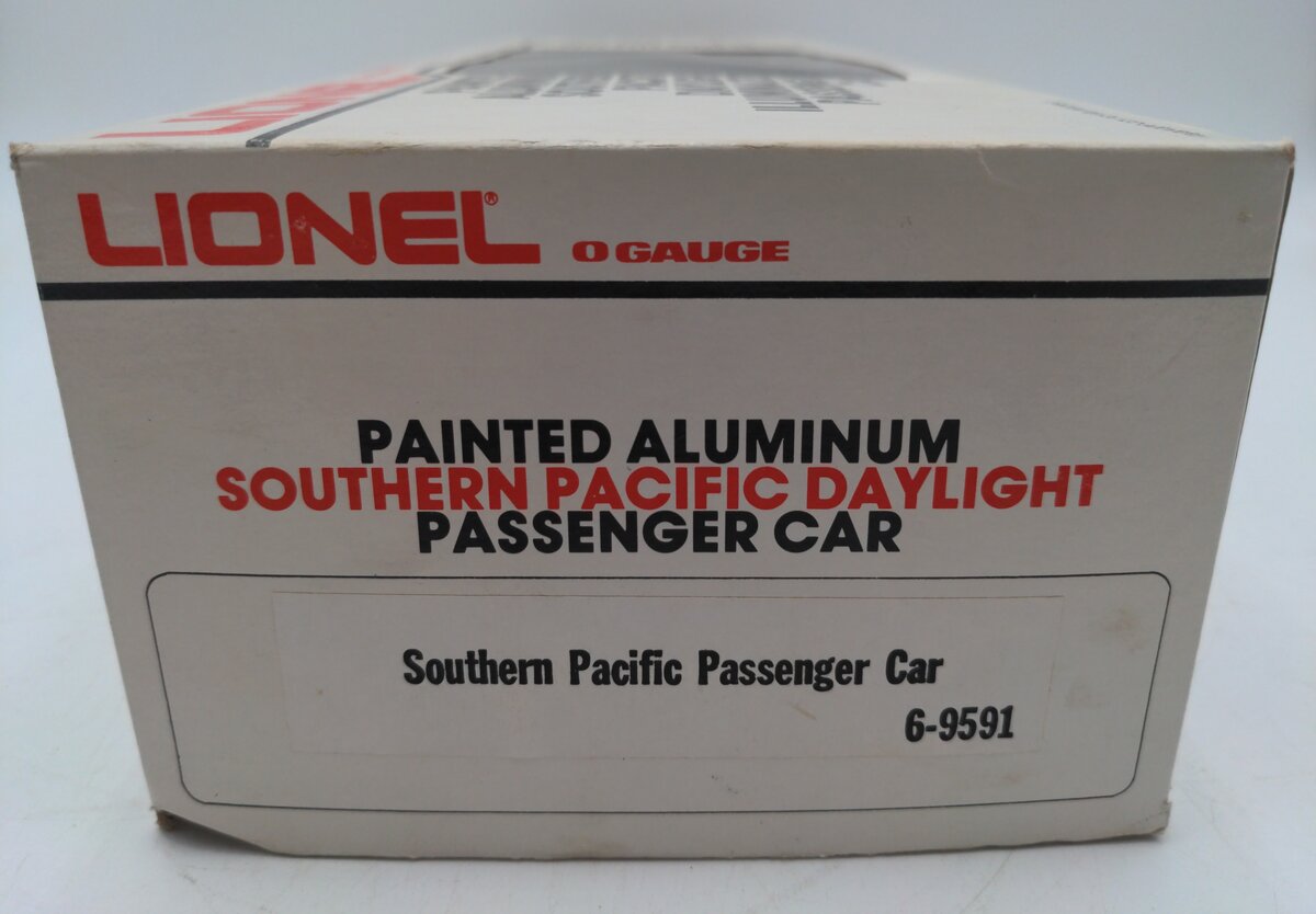 Lionel 6-9591 O Gauge Southern Pacific Daylight Aluminum Passenger Car EX/Box