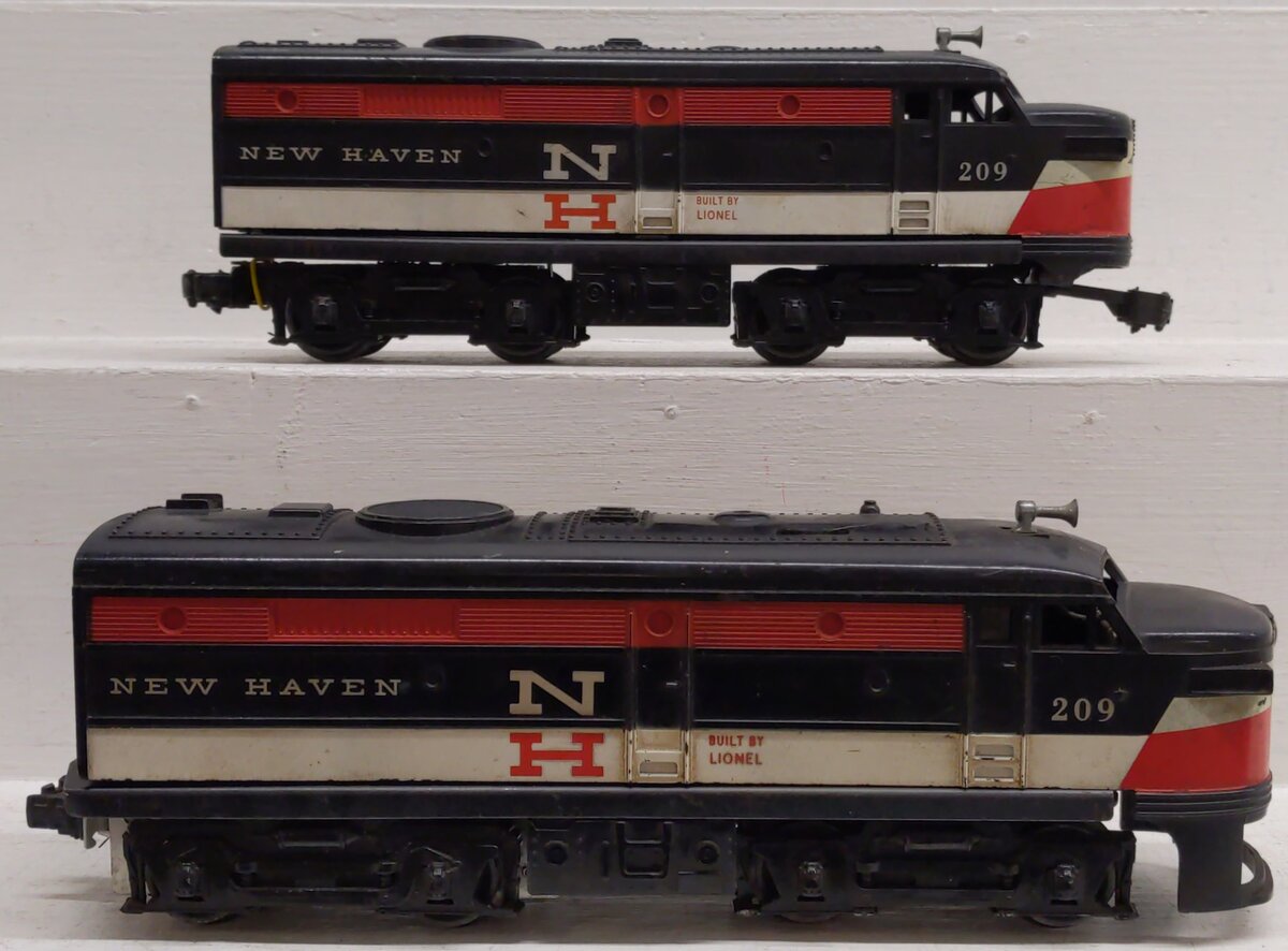Lionel 209 Vintage O New Haven Alco AA Diesel Locomotive Set