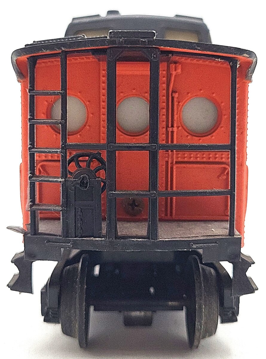 Lionel 6-9161 O Gauge Canadian National Caboose VG/Box