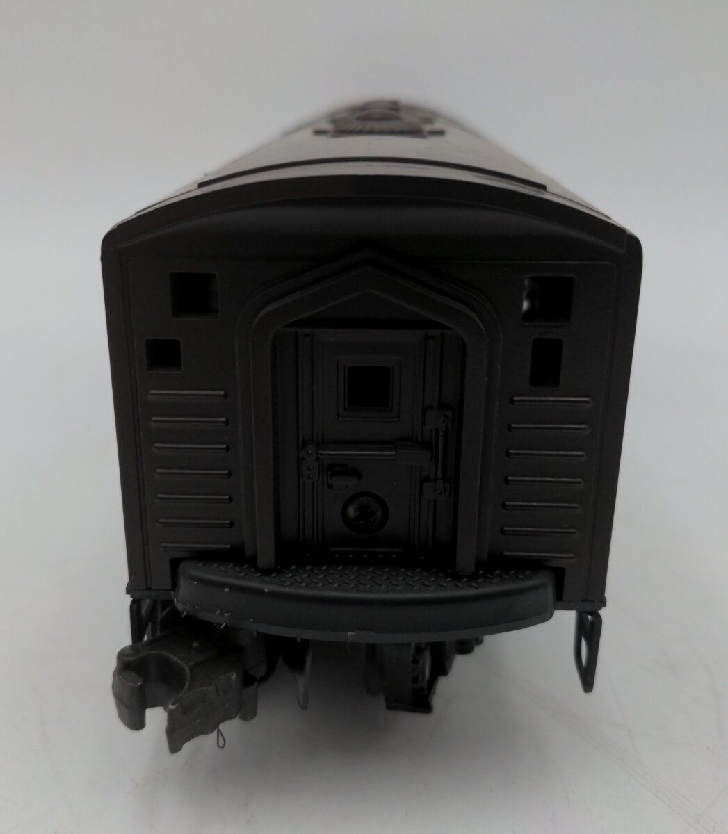 Lionel 6-8581 O Gauge Illinois Central F3 Dummy B Unit Diesel Locomotive EX/Box