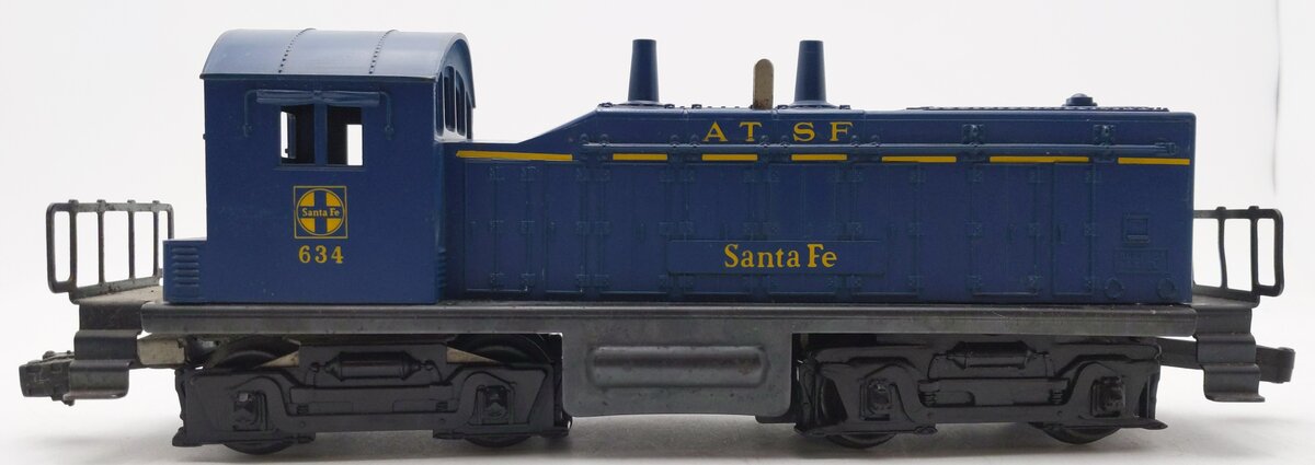Lionel 634 Vintage O Santa Fe NW-2 Diesel Switcher Locomotive w/o Weight VG