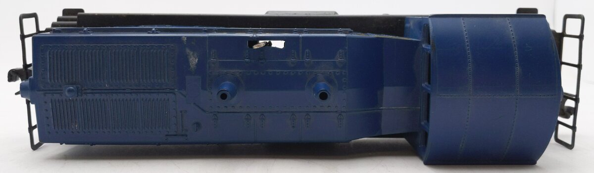 Lionel 634 Vintage O Santa Fe NW-2 Diesel Switcher Locomotive w/o Weight VG