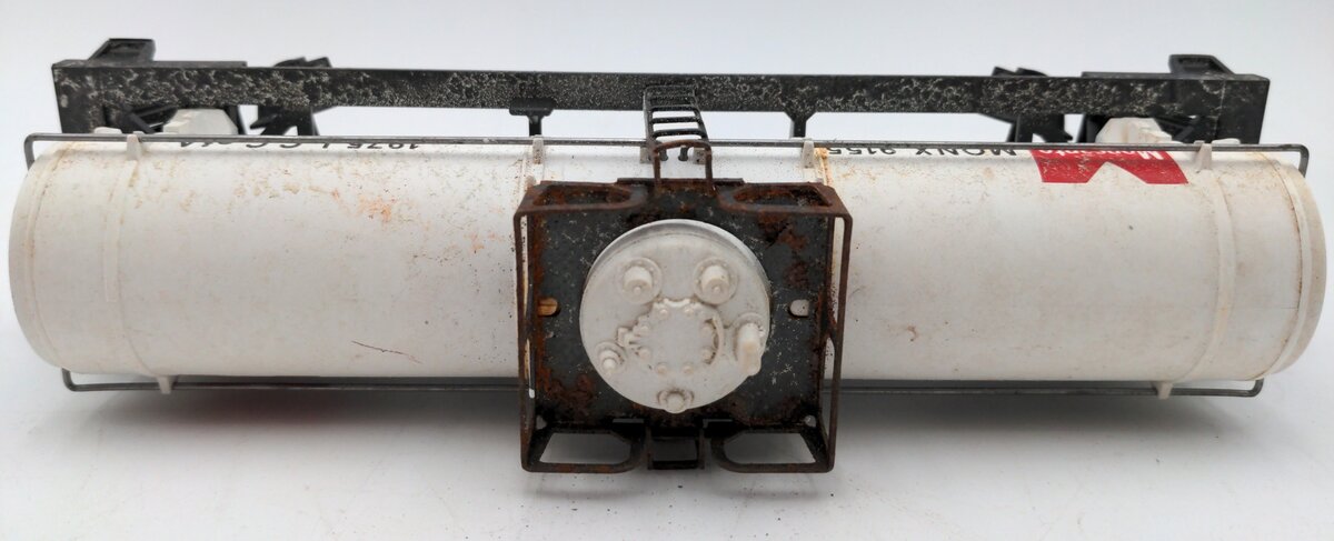 Lionel 6-9155 O Gauge LCCA Monsanto Single Dome Tank Car/Box