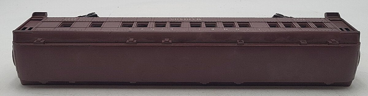 Lionel 2627 Vintage O Lionel Lines Madison Heavyweight "Madison" Passenger Car EX