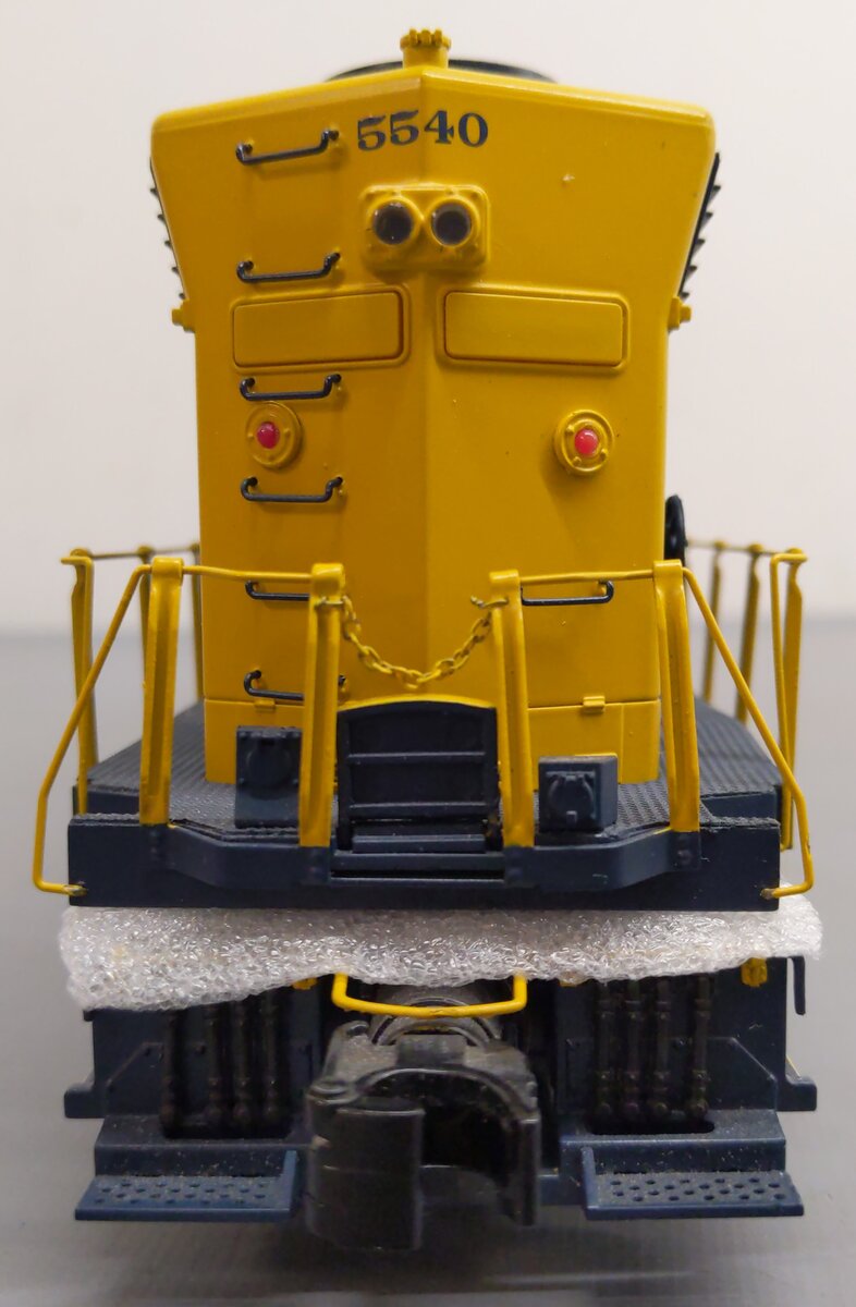 MTH 20-2914-3 Santa Fe SD45 Low Hood Non-Powered Diesel Engine #5540 EX/Box