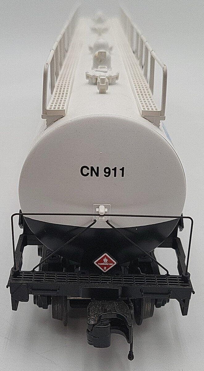 MTH 20-96204 Canadian National 20K Gal 4-Comp Tank Car EX/Box