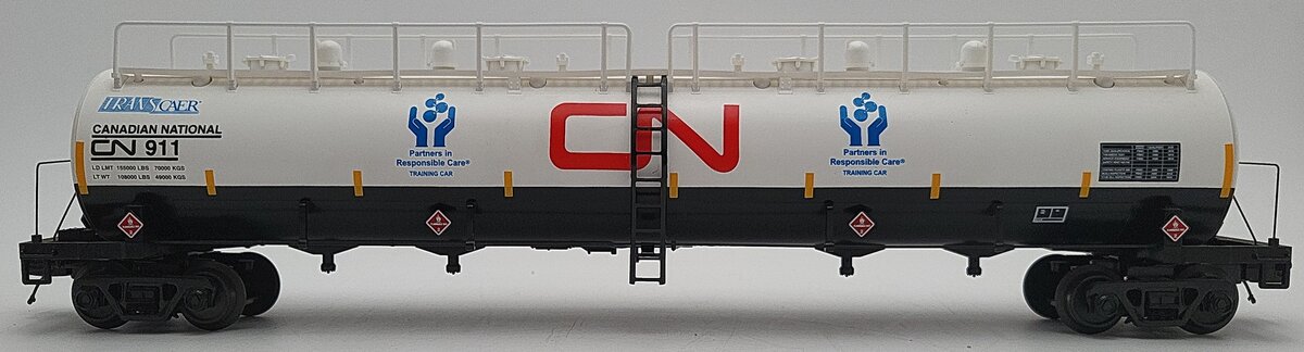 MTH 20-96204 Canadian National 20K Gal 4-Comp Tank Car EX/Box