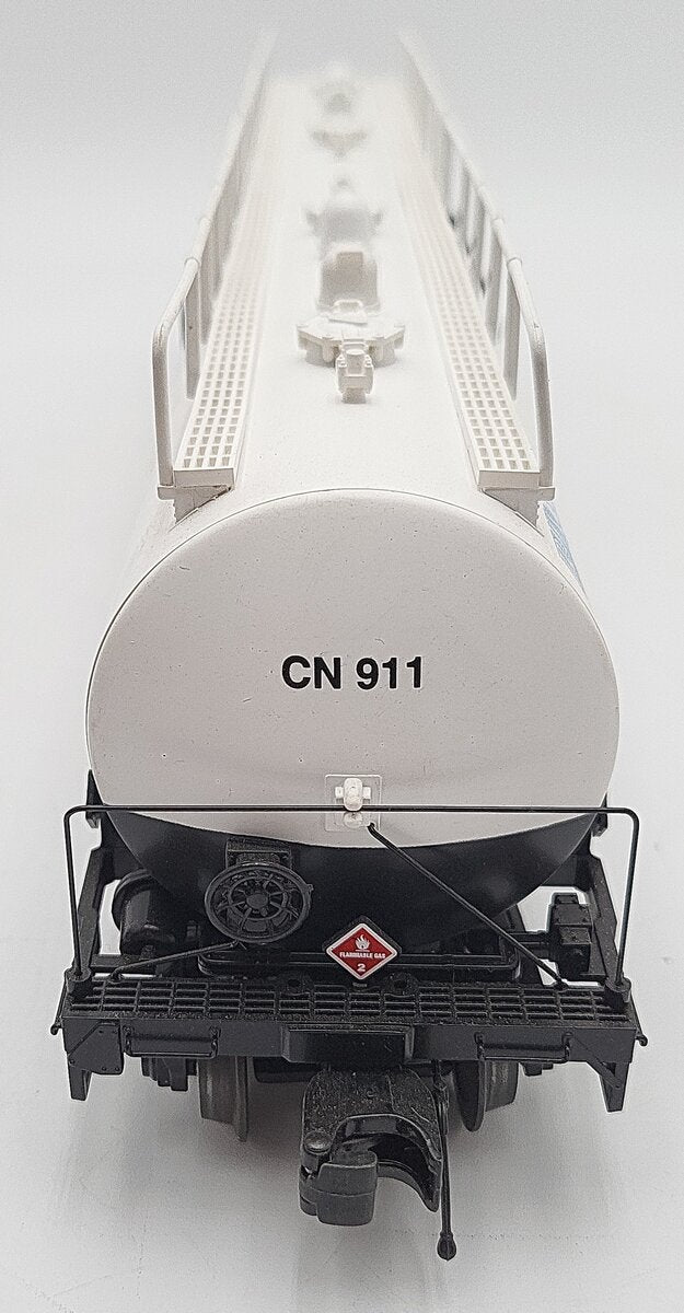 MTH 20-96204 Canadian National 20K Gal 4-Comp Tank Car EX/Box