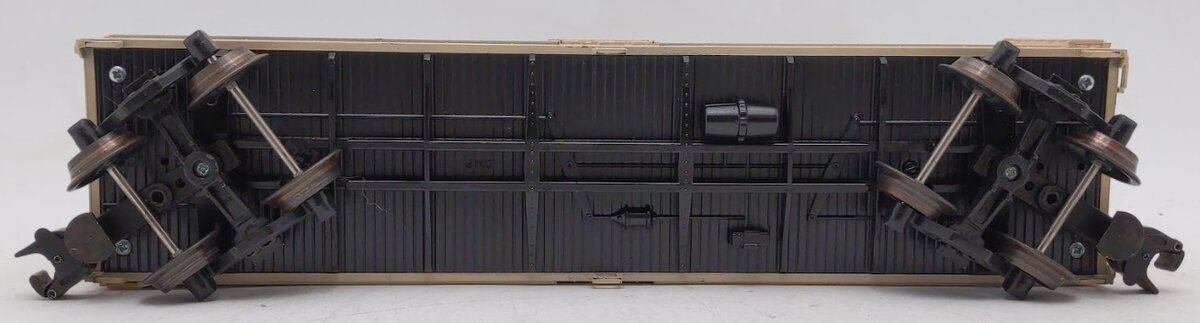 Weaver U3147L O Gauge Black Jack (Tan) Woodside Reefer Car #823830 [3-Rail] EX/Box