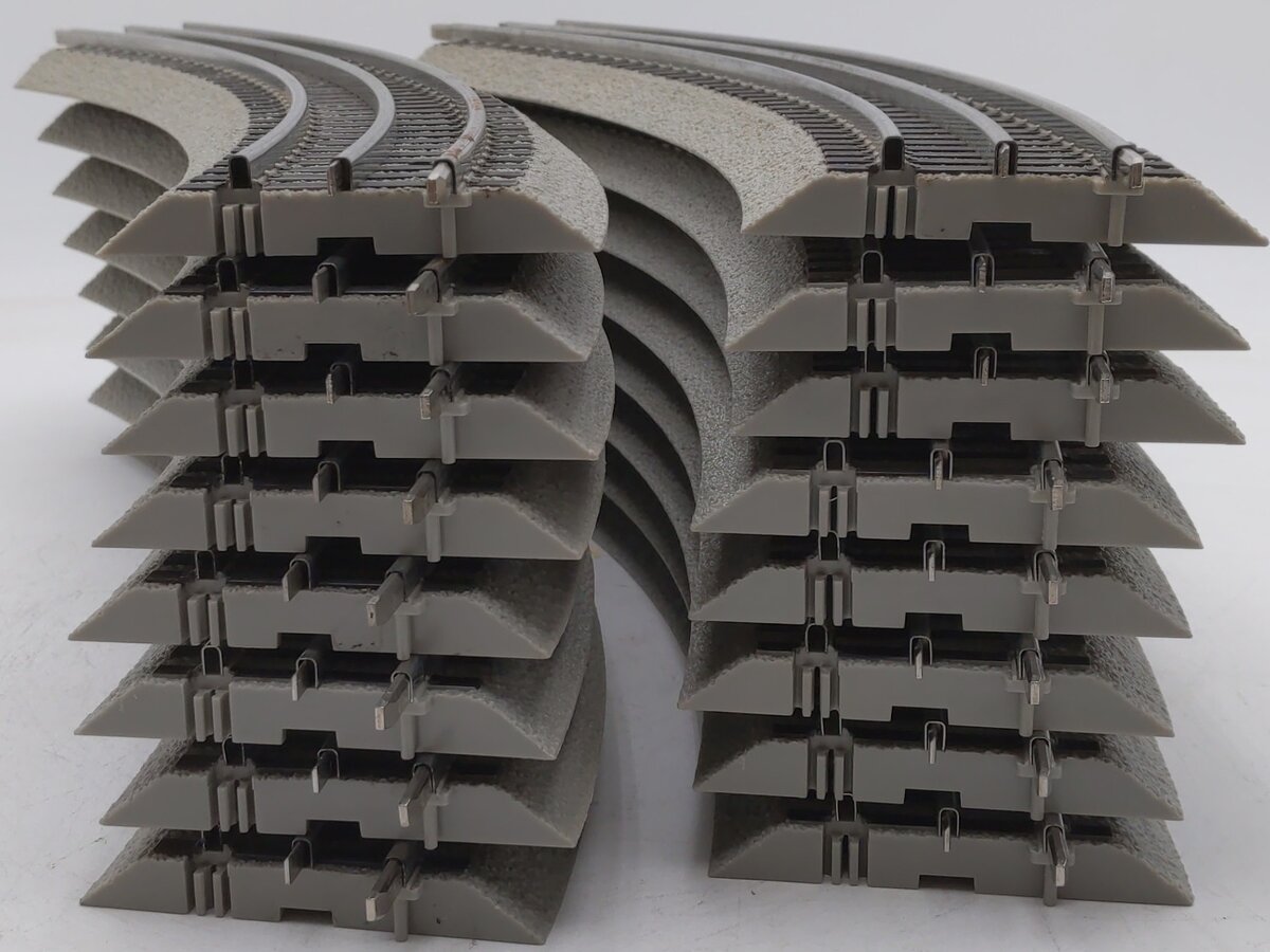 Lionel 6-12015 FasTrack O36 45-Degree Curved Track Sections (16) VG