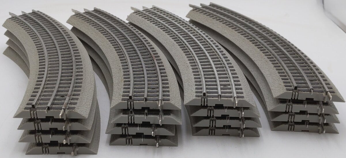 Lionel 6-12015 FasTrack O36 45-Degree Curved Track Sections (16) VG