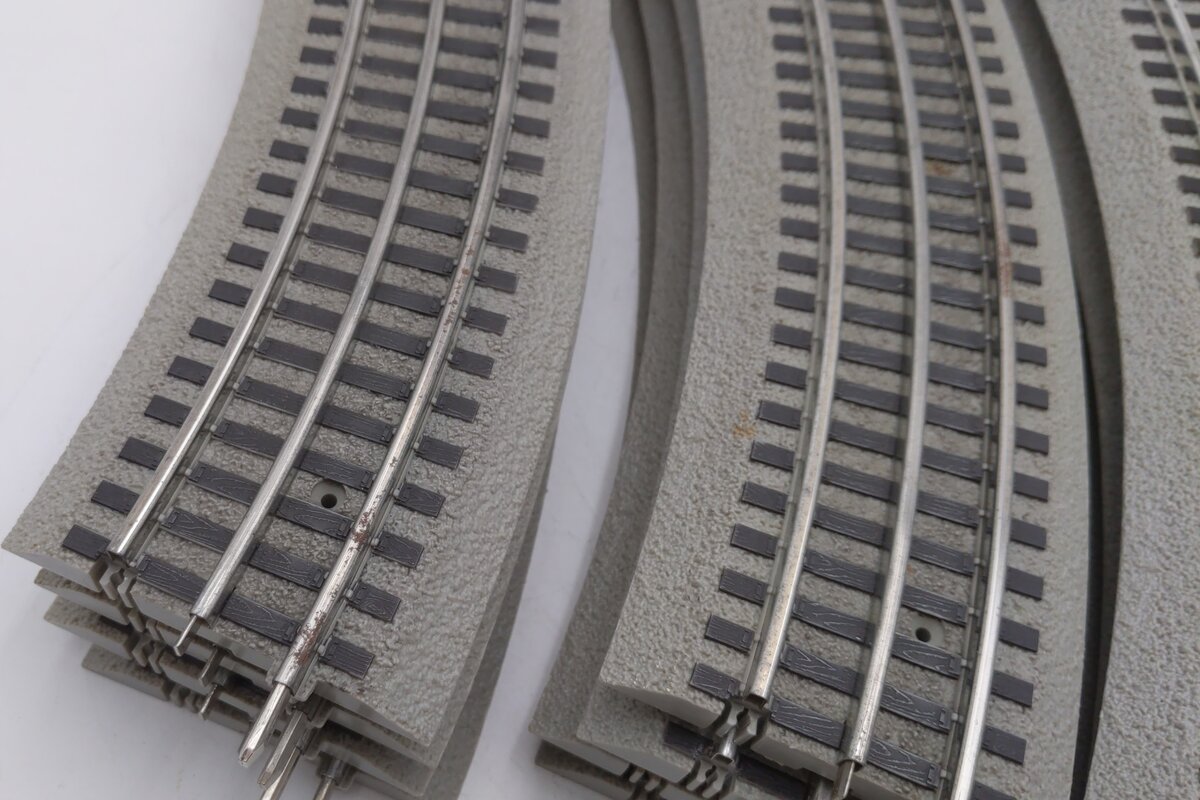 Lionel 6-12015 FasTrack O36 45-Degree Curved Track Sections (16) VG