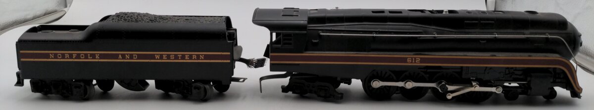 Lionel 6-18040 O Norfolk & Western 4-8-4 J Class Steam Locomotive & Tender #612/Box