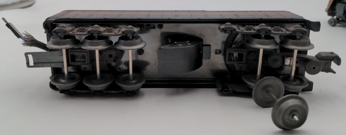 Lionel 6-18040 O Norfolk & Western 4-8-4 J Class Steam Locomotive & Tender #612/Box