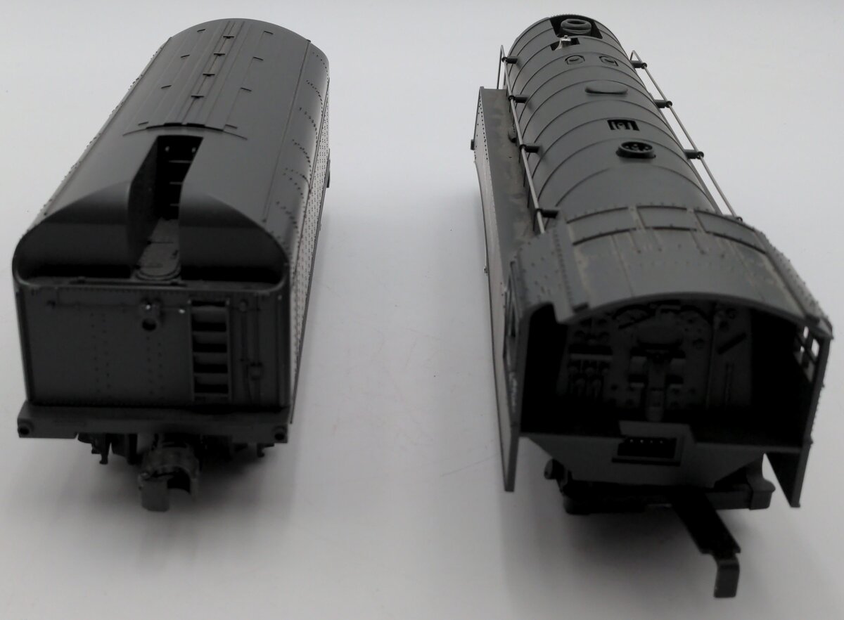 MTH 30-1133-1 O Gauge NYC 4-6-4 Commodore Vanderbilt Steam Engine w/PS1 EX/Box