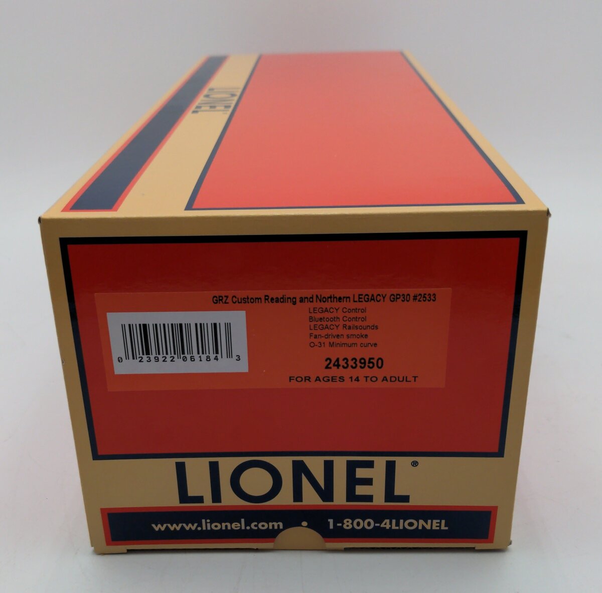 Lionel 2433950 O Gauge GRZ Custom Reading and Northern Legacy GP30 #2530 EX/Box