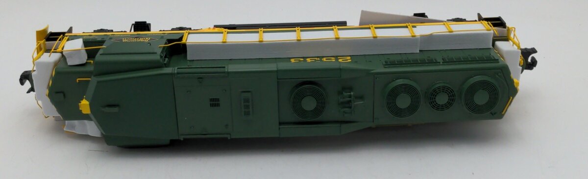 Lionel 2433950 O Gauge GRZ Custom Reading and Northern Legacy GP30 #2530 EX/Box