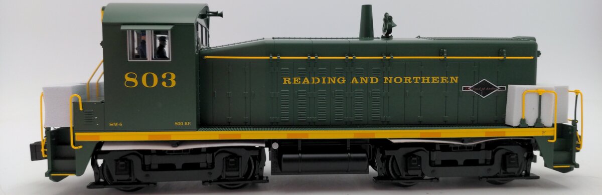 Lionel 2433691 O Scale GRZ Reading & Northern Legacy SW8 #803 LN/Box
